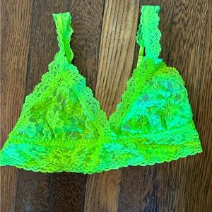 Neon Hanky Panky Bralette NWOT Signature Lace Crossover Bralette 113 medium